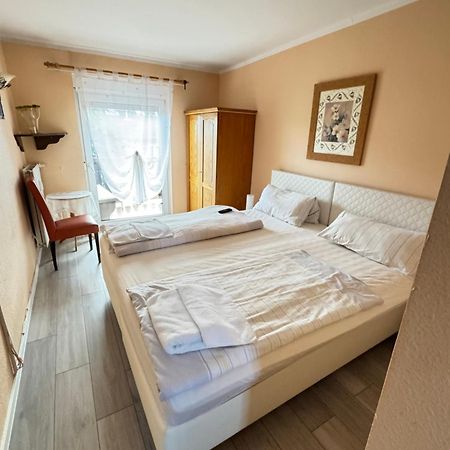 Hotel Zur Kueferschenke Ниерщайн Екстериор снимка